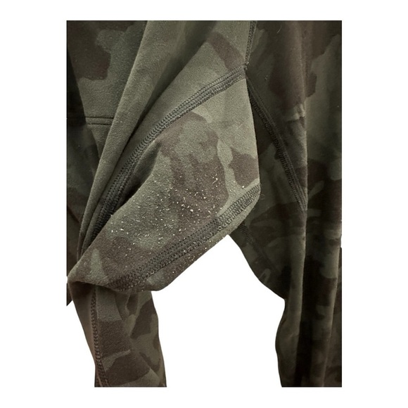 Align Jogger Camo - Picture 3 of 5
